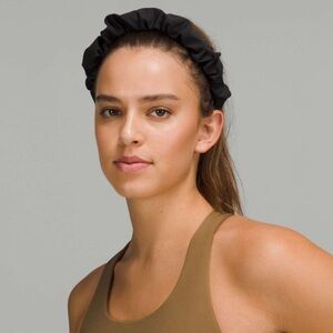 Lululemon Nulux Gathered Headband in Black